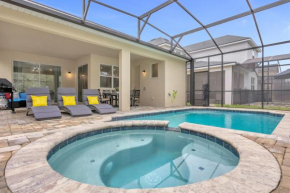 Upstay - Solara Resort Retreat w Pool and Hot Tub